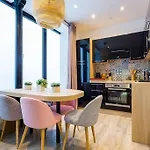 Home Suite Home Gambetta Menilmontant