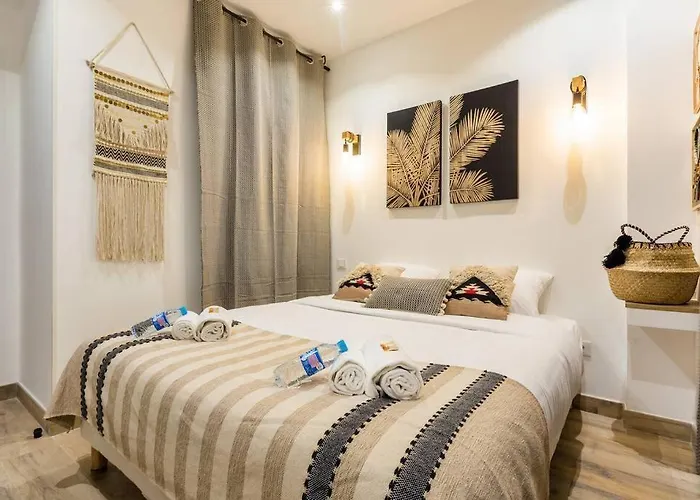 Home Suite Home Gambetta Menilmontant